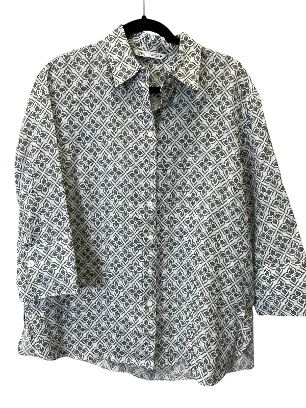 Blouse 3/4 Sleeve By Zara In Grey & White, Size: M